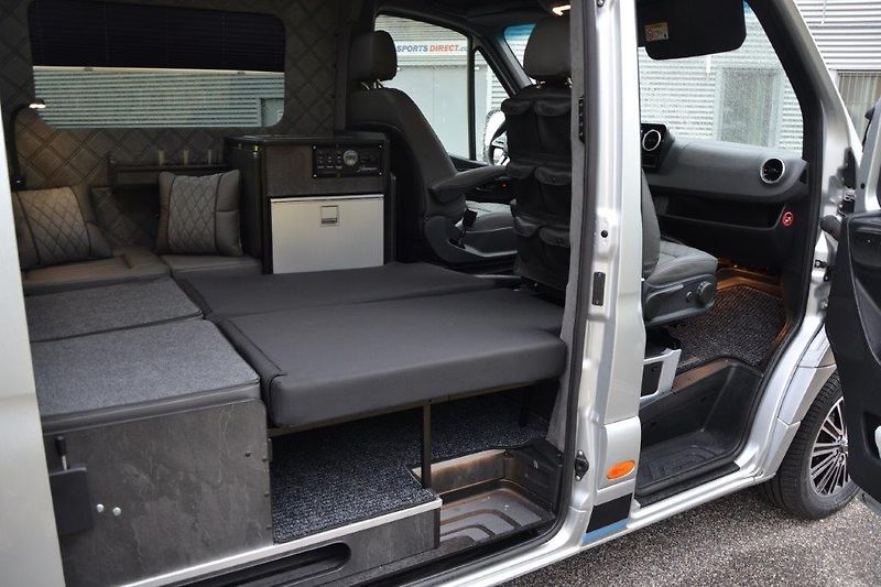 Mercedes-Benz  317 9G Camper - vestavba - fotka 54 z 58