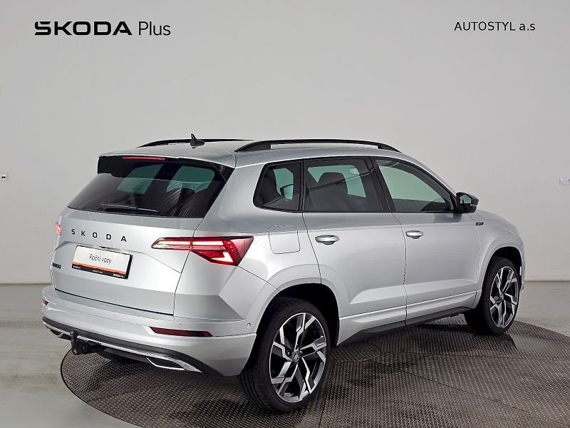 Škoda Karoq (2025) 1.5TSi 110kW SPORTLINE TAŽNÉ - fotka 2 z 30
