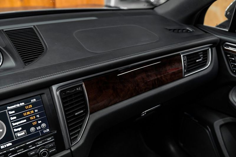 Porsche Macan S - fotka 15 z 22