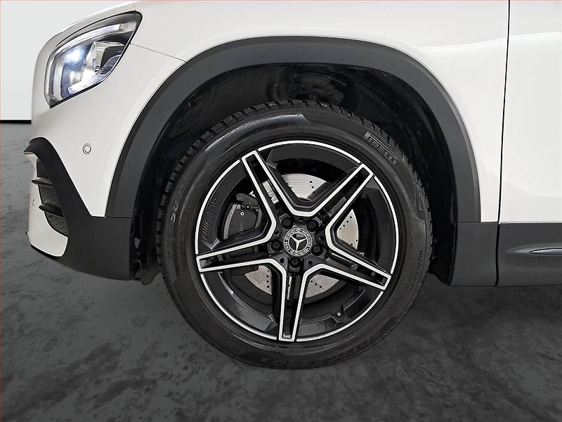 Mercedes-Benz GLB (2020) 250 - fotka 15 z 24