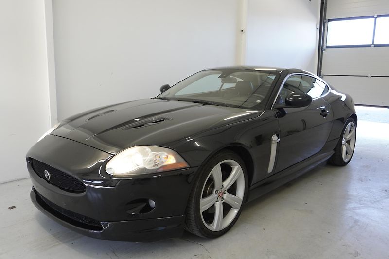 Jaguar XK8 4,2I AUT. - fotka 2 z 41