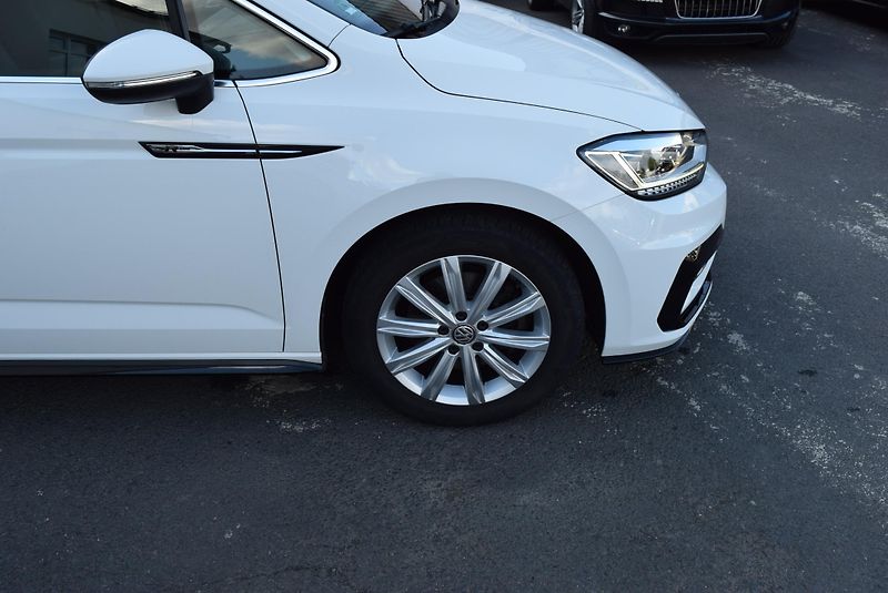 Volkswagen Touran (2018) 1.4TSI 110kw R-line NAVI LED - fotka 5 z 50