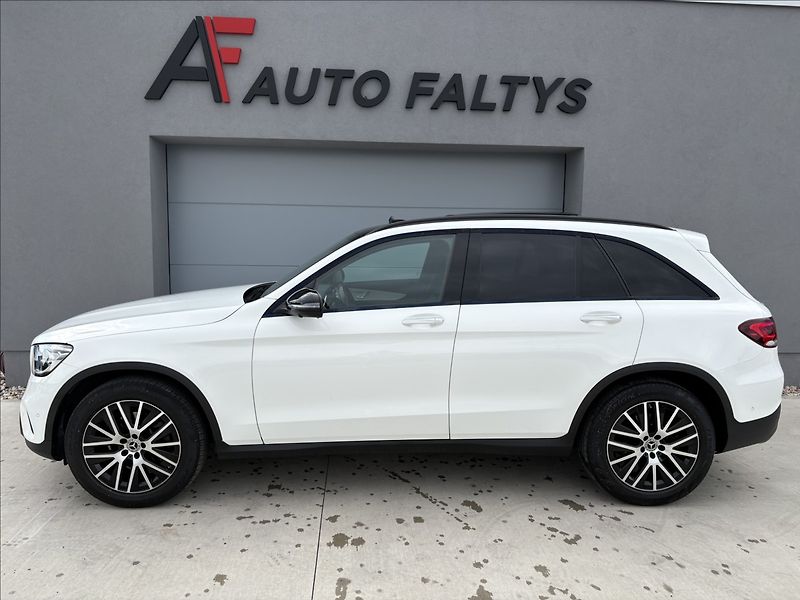 Mercedes-Benz GLC 200 145 KW 4MATIC CZ 1 DPH - fotka 7 z 37