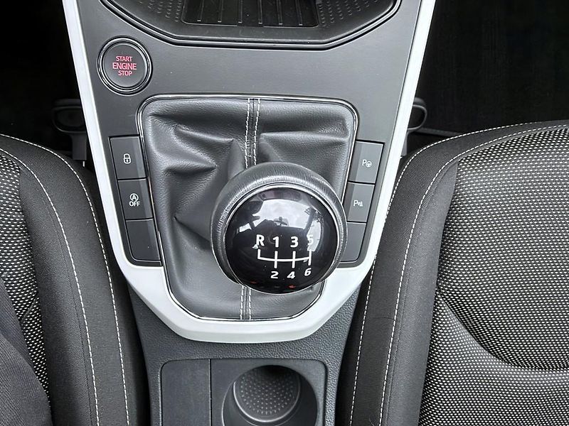 Seat Arona 1.0 TGI Xcellence, LED. - fotka 18 z 20