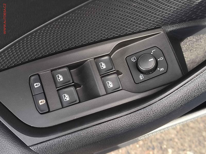 Škoda Octavia (2020) 2.0 TDi, Style, Sport, DSG, - fotka 28 z 32