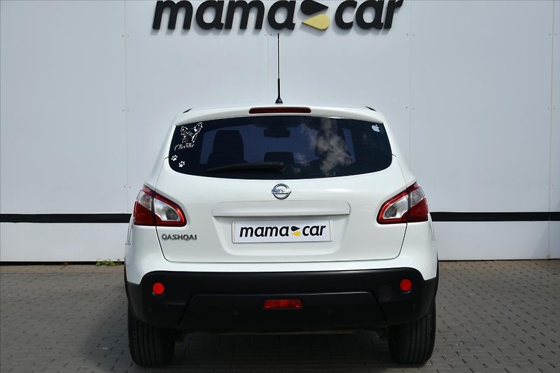 Nissan Qashqai 1.6i 84kW 1.MAJ. SERVIS.KN. ČR - fotka 6 z 20