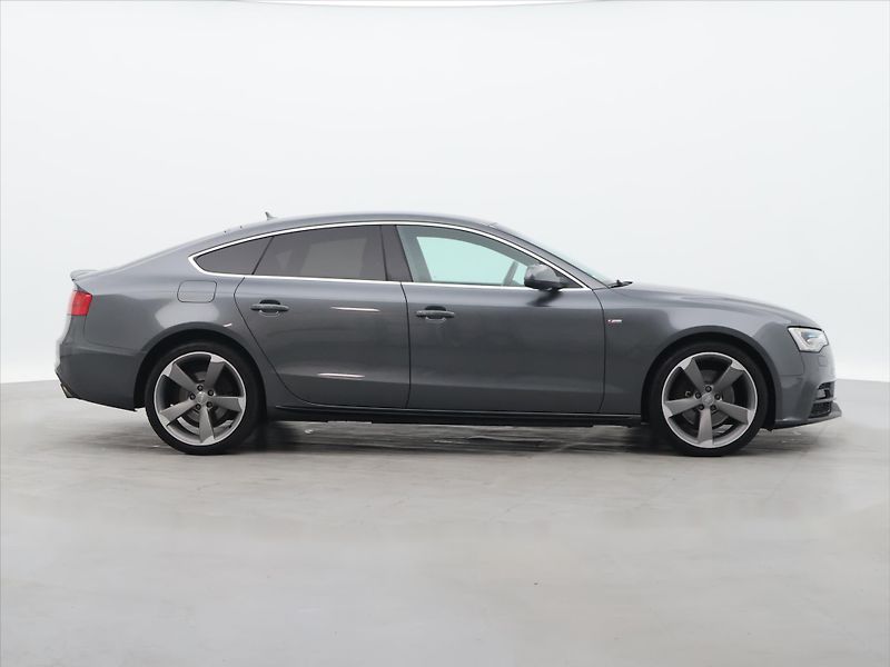 Audi A5 2,0 TFSI 169kW S-Line Xenon - fotka 8 z 27
