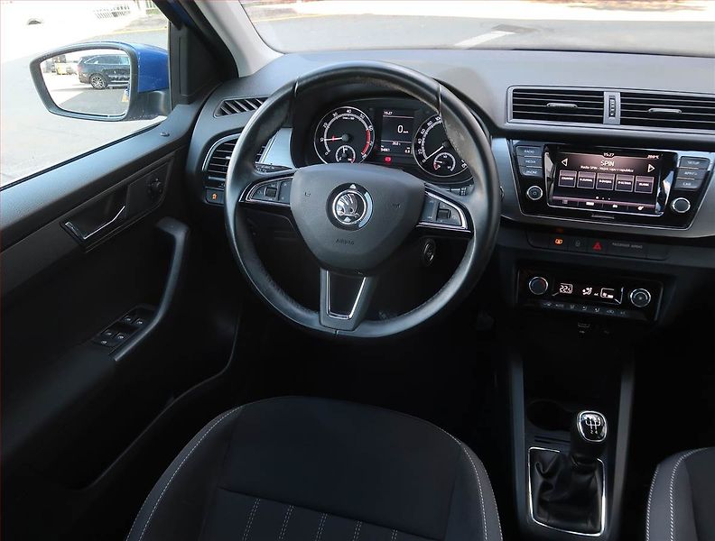 Škoda Fabia (2019) Style 1.0 TSI, ČR,1.maj - fotka 7 z 20