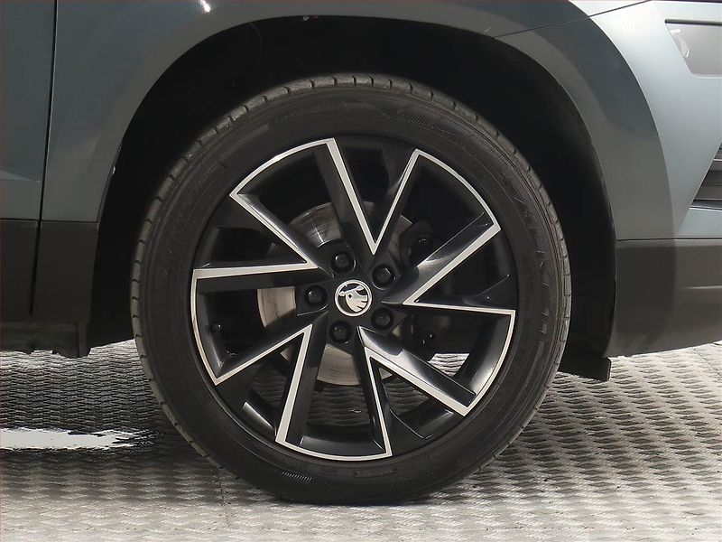Škoda Karoq (2020) 1.5 TSI - fotka 15 z 20