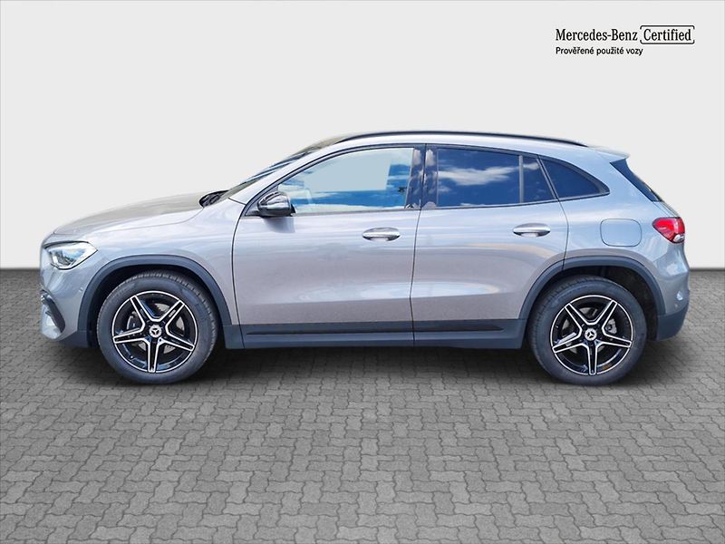 Mercedes-Benz GLA 250e AMG Line Night - fotka 2 z 21