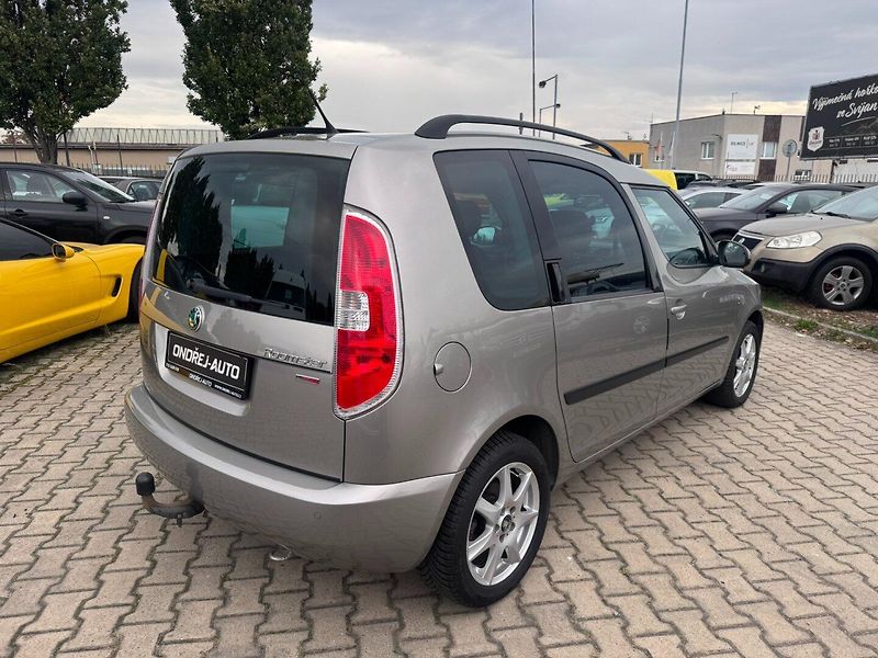 Škoda Roomster (2011) 1,6 TDI 77 KW KILOMETRY TAŽNÉ - fotka 5 z 50