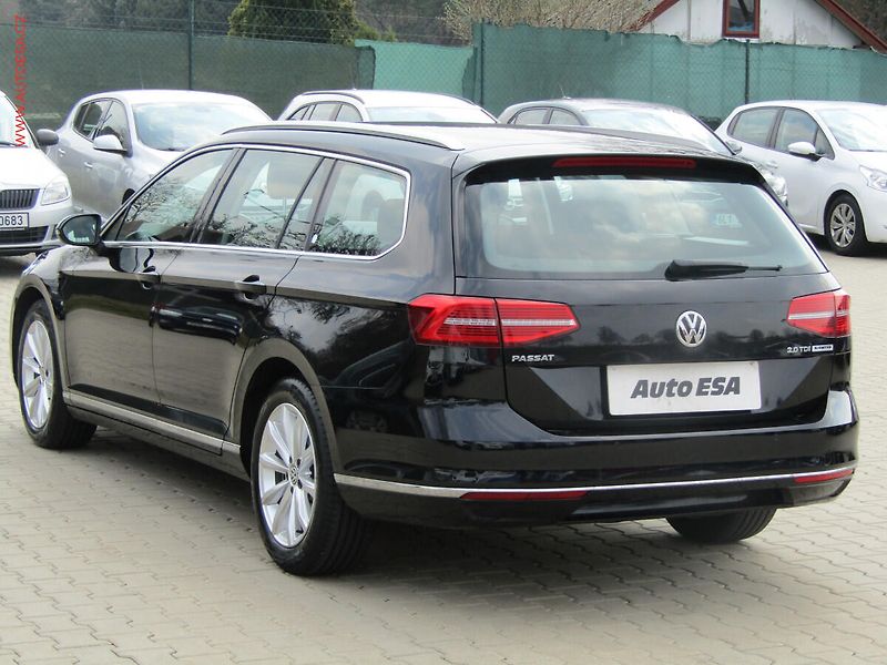 Volkswagen Passat (2017) 2.0 TDi, ČR - fotka 6 z 20