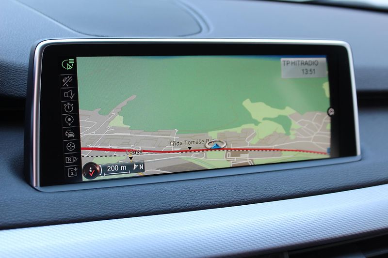 BMW X5 xDrive30d - fotka 18 z 25