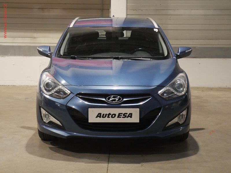 Hyundai i40 (2014) 1.7 CRDi, AT, navi, kamera, - fotka 2 z 21