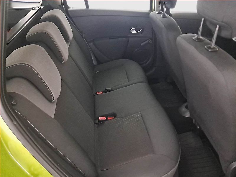 Renault Clio (2010) 1.2 16V , ČR,1.maj, po STK - fotka 9 z 15