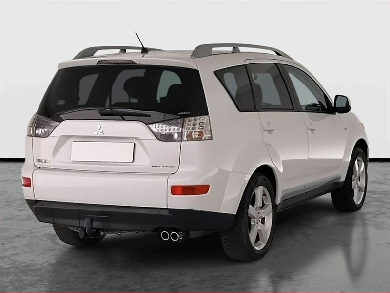 Mitsubishi Outlander (2007) 2.0 DI-D, 4X4, 7 míst - fotka 5 z 20