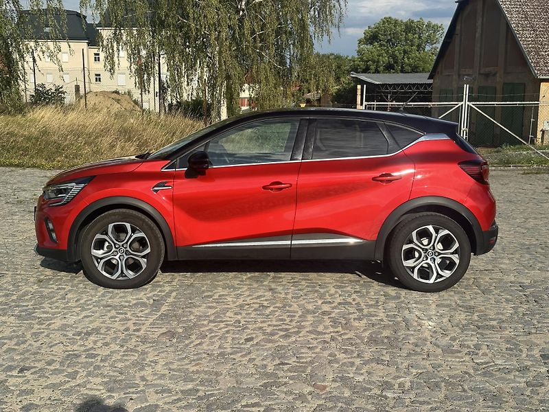 Renault Captur (2022) Renault Captur 1.3 Techno - fotka 4 z 16