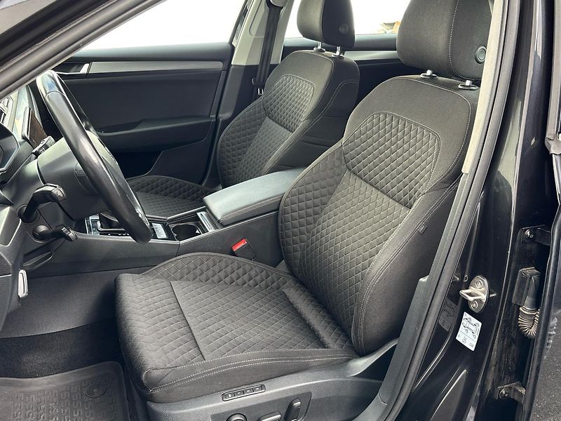 Škoda Superb STYLE DSG - fotka 7 z 25