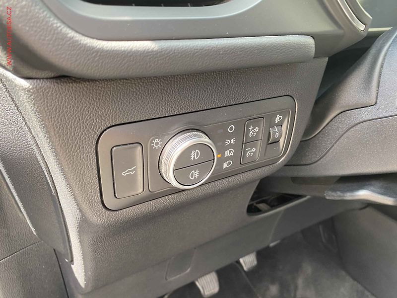Ford Kuga (2021) 2.0 TDCi, Vignale, LED, navi - fotka 15 z 18