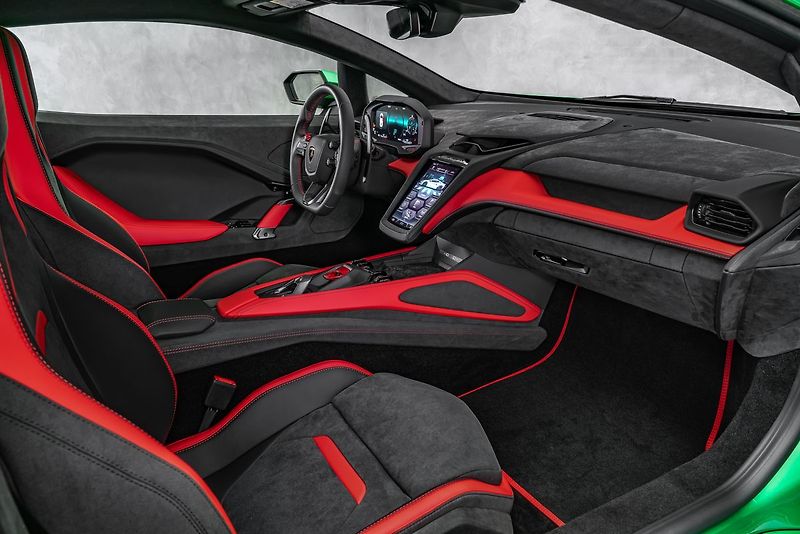 Lamborghini Ostatní (2026) - fotka 18 z 19