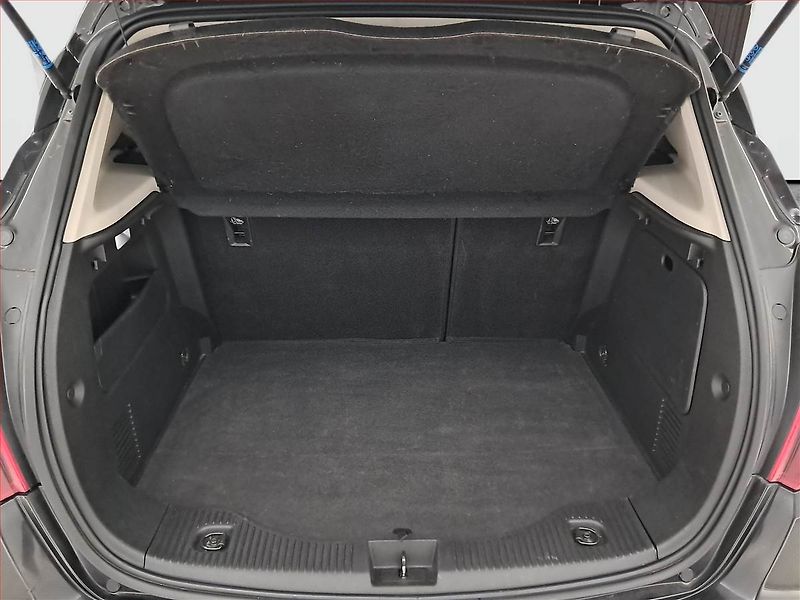 Opel Mokka (2017) 1.6 CDTI, Automat, Kůže, Navi - fotka 14 z 21