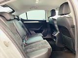 Škoda Superb 2,0 TDI 110kW Ambition - náhled 7