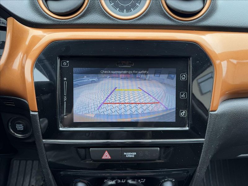Suzuki Vitara 1,6 4x4 AUTOMAT - fotka 21 z 30