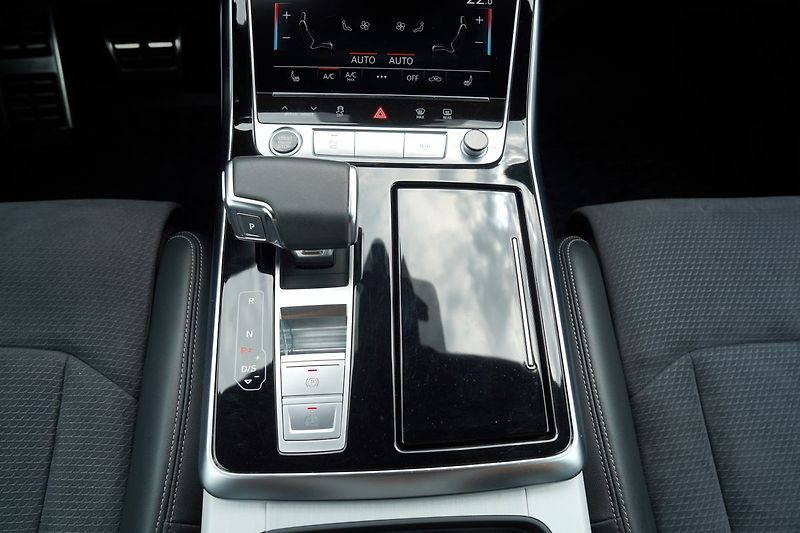 Audi Q7 50 TDI/Q/360/20/Sline/DPH - fotka 38 z 50