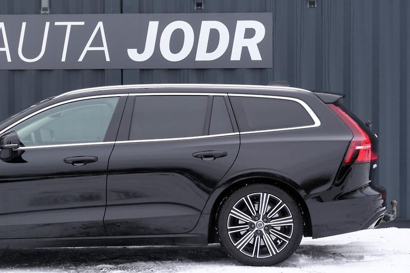 Volvo V60 T6 AWD, Polestar, H/K, Tažné - fotka 3 z 36