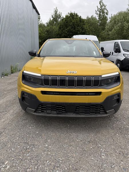 Jeep Avenger (2026) Longitude 1.2 Turbo 100 MT6 - fotka 2 z 8