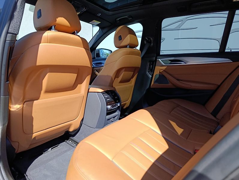 BMW Řada 5 540d xDRIVE MSPORT PANO DPH - fotka 14 z 34