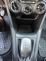 Peugeot 208 (2013) 1.2i 92k MAN5 nové CZ po STK - náhled 14