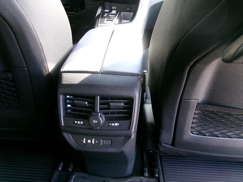 Peugeot 5008 7míst aut. ZÁRUKA - fotka 11 z 27