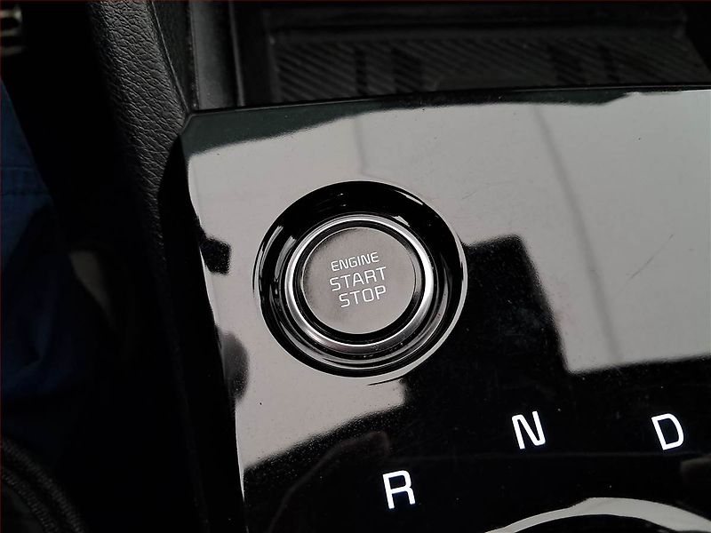Kia Sportage (2022) 1.6 T-GDI MHEV - fotka 16 z 23