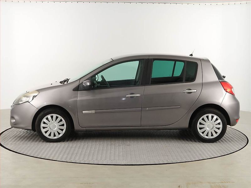 Renault Clio (2011) 1.2 16V , nová STK - fotka 3 z 15