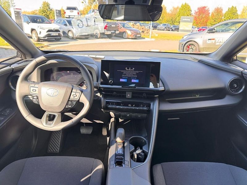 Toyota C-HR 2.0 Comfort, Plug-in hybrid - fotka 10 z 13