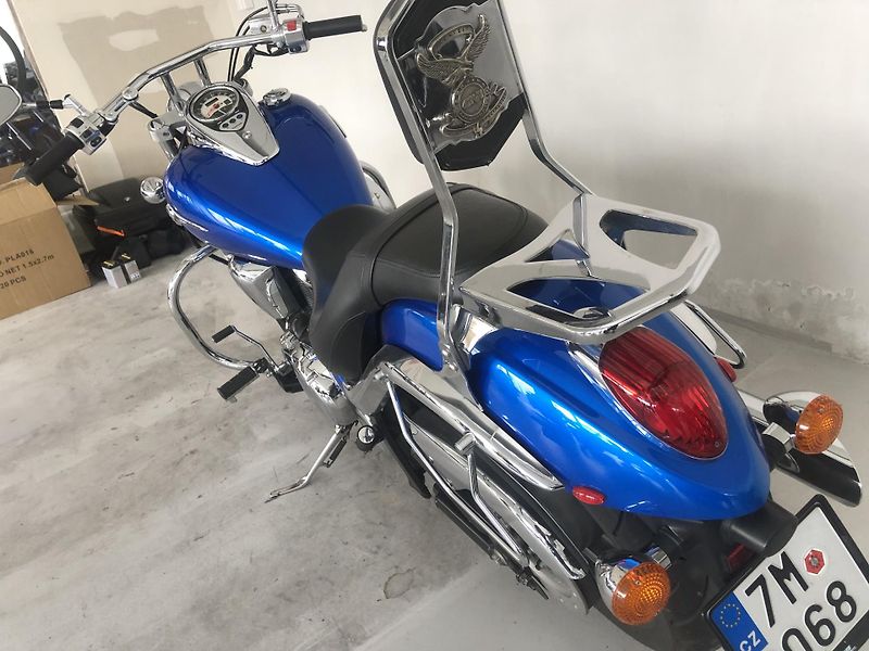 Kawasaki VN 900 Custom - fotka 16 z 19