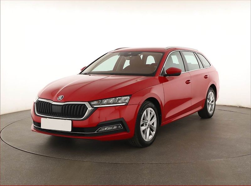 Škoda Octavia (2023) Style 2.0 TDI, ČR,1.maj - fotka 2 z 16