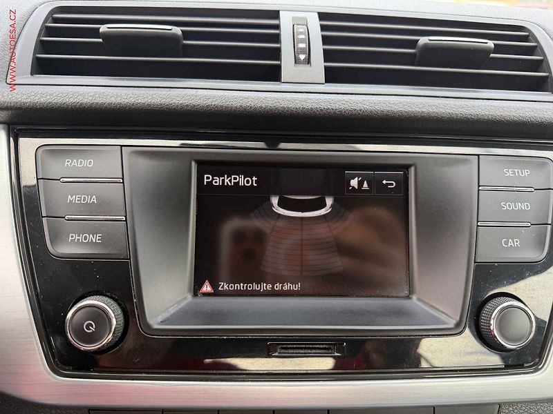 Škoda Fabia (2015) 1.2 TSi, Ambition, DSG - fotka 16 z 16