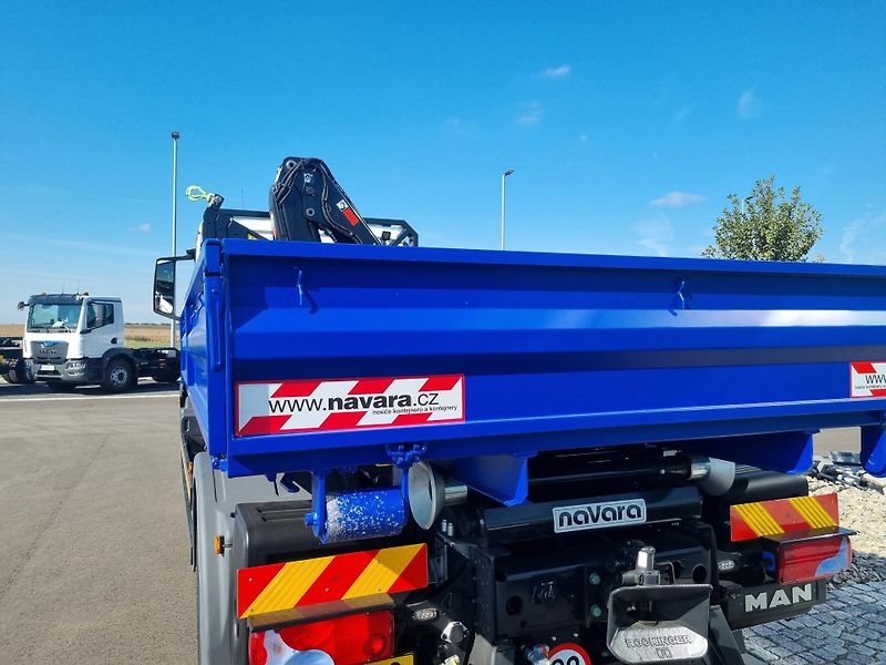 MAN TGL TRAKTOR NOSIČ KONTEJNERU - fotka 23 z 26