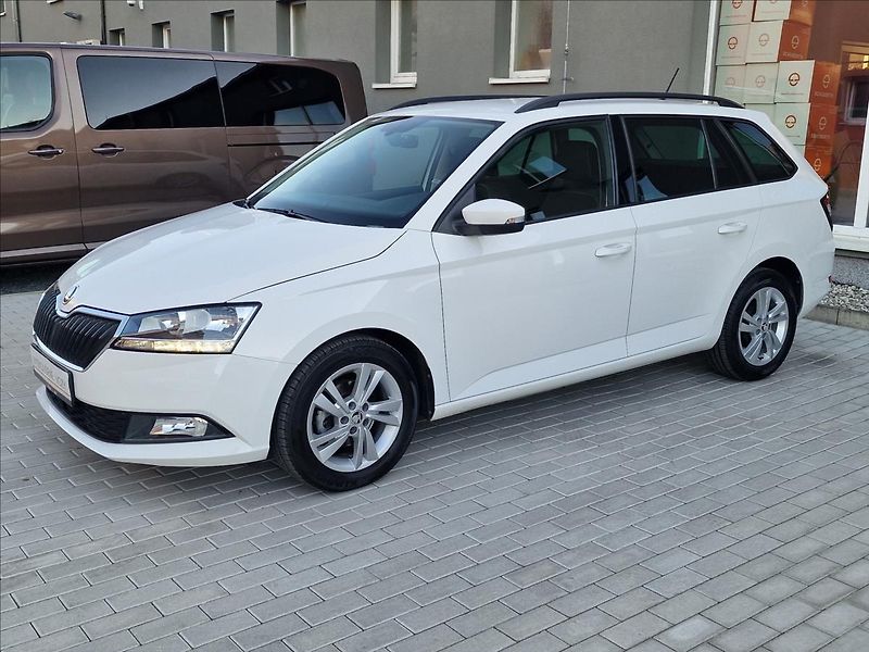Škoda Fabia 1.0TSI Style, původ ČR,1.Maj. - fotka 6 z 48
