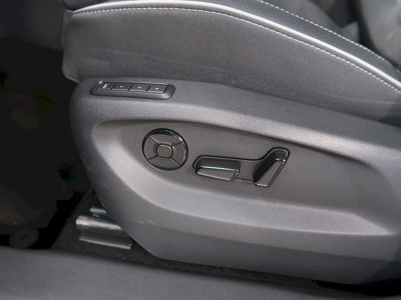 Škoda Kodiaq (2025) SPORTLINE 2.0TDI 142KW 4x4 DSG - fotka 14 z 50