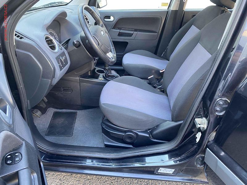 Ford Fusion (2009) 1.4i, 1.maj,ČR, Klima - fotka 9 z 17
