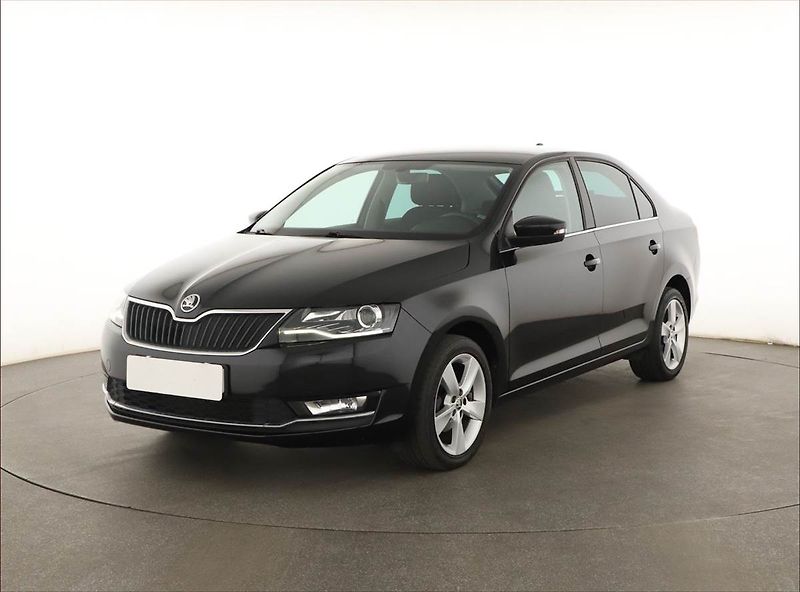 Škoda Rapid (2019) Style Plus 1.0 TSI, Serv.kniha - fotka 2 z 17
