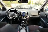 Hyundai i30 (2010) STYLE 1,6 CVVT 93 kW - náhled 18