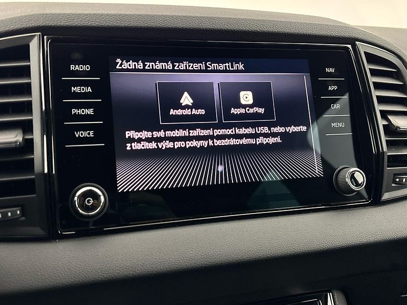 Škoda Karoq Sportline 4x4 DSG, nez. topení - fotka 25 z 30