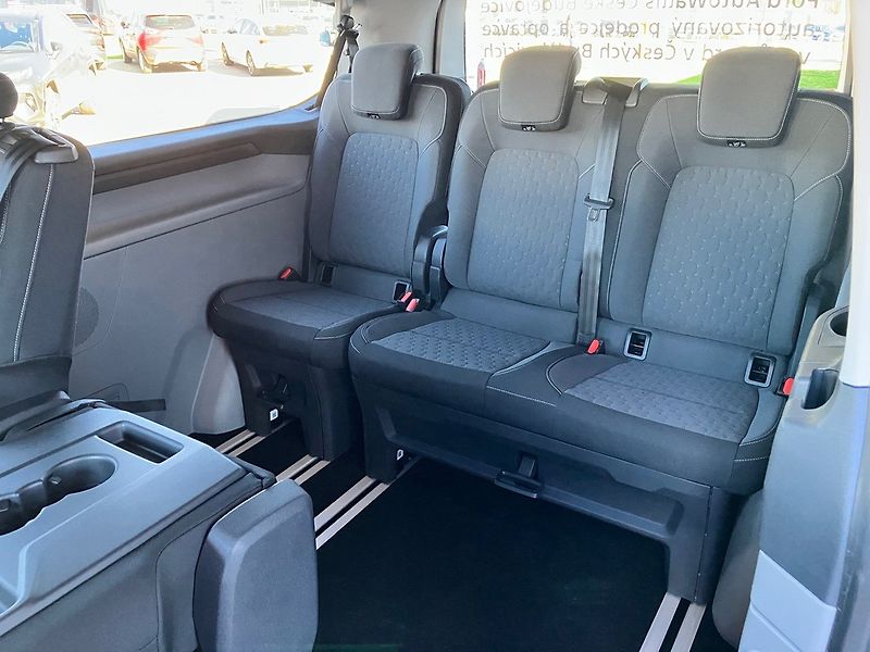 Ford Tourneo Custom (2026) Titanium L2, Tourneo, 2.0 EcoB - fotka 26 z 31