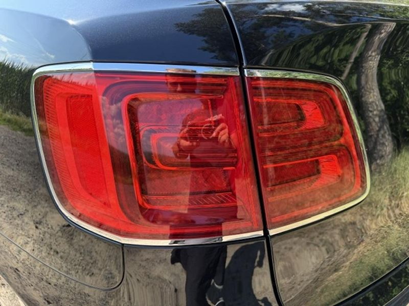 Bentley Bentayga 6,0 V12 4WD,head-up, TOP STAV - fotka 8 z 49