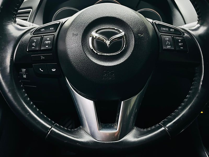 Mazda 6 2.0i MANUÁL SENZORY SERVISKA - fotka 25 z 45