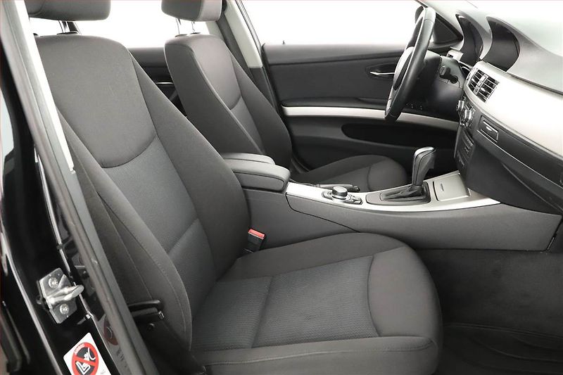 BMW Řada 3 (2012) 320 d xDrive, 4X4, Automat - fotka 7 z 19